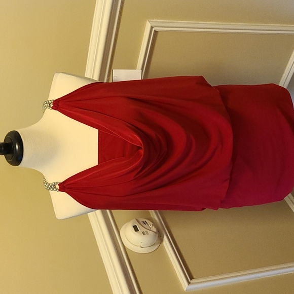 Cache Dresses & Skirts - 🎁NWT Cache Red Mini Dress‎ Large🎁